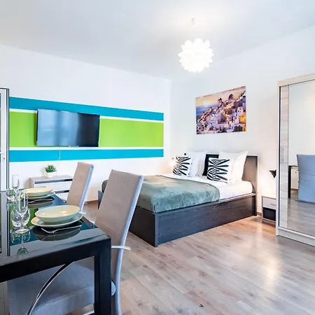 Balcony - - Super Comfy